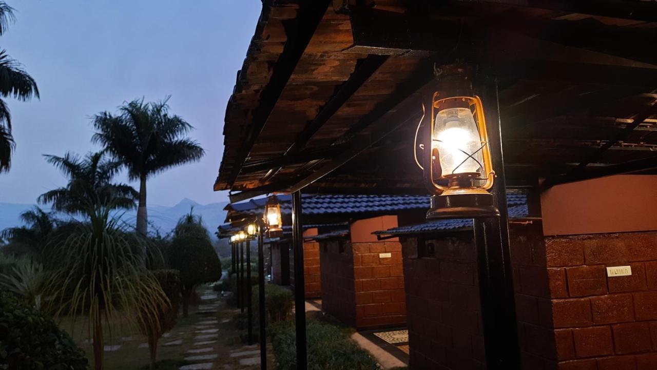 Anandvan Holiday Homes, Wai מראה חיצוני תמונה