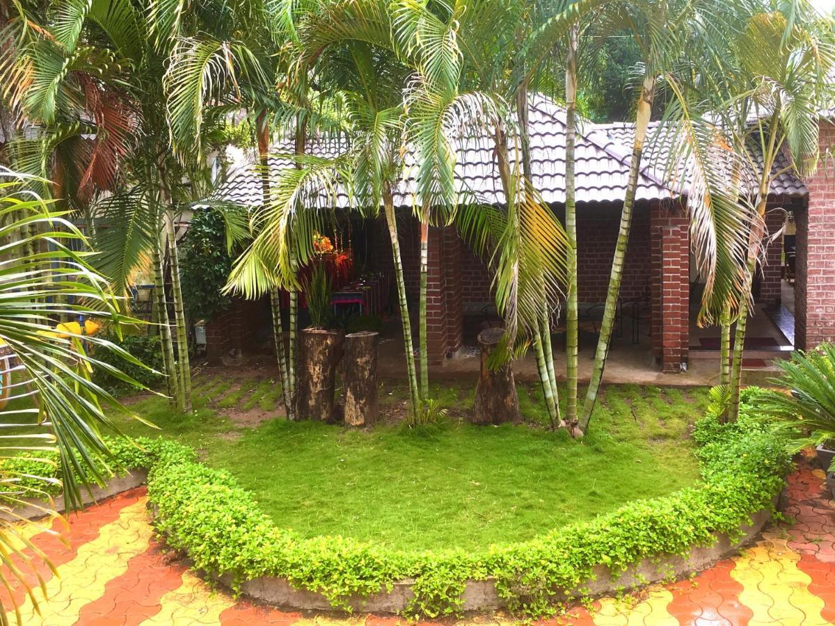 Anandvan Holiday Homes, Wai מראה חיצוני תמונה