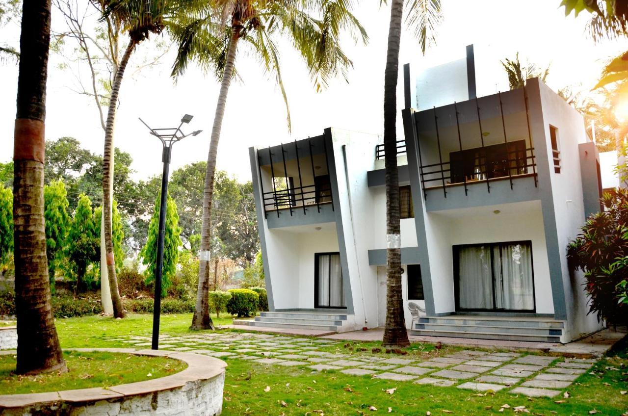 Anandvan Holiday Homes, Wai מראה חיצוני תמונה