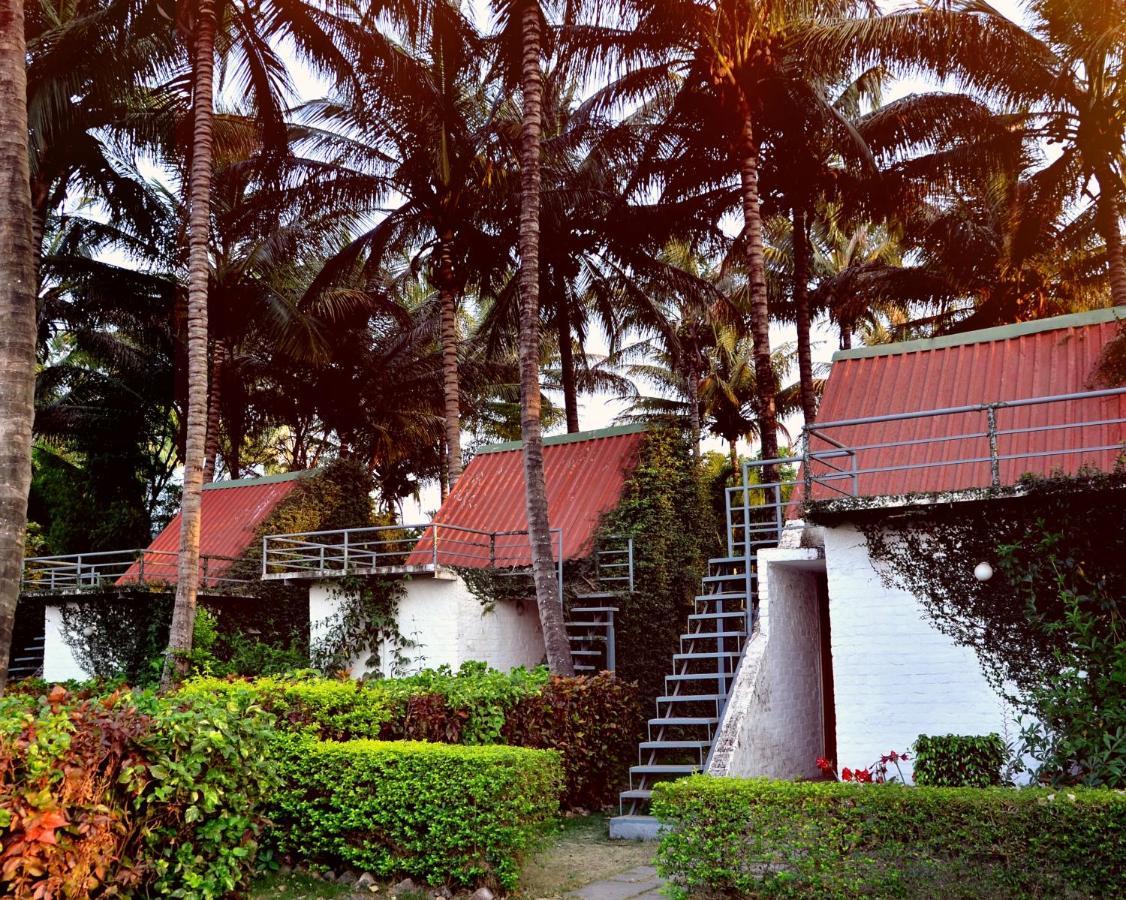 Anandvan Holiday Homes, Wai מראה חיצוני תמונה