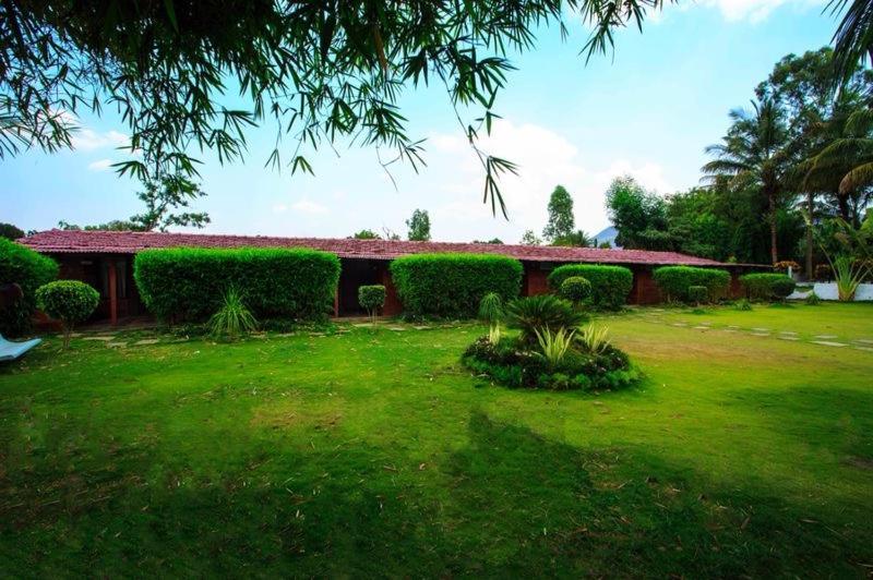 Anandvan Holiday Homes, Wai מראה חיצוני תמונה