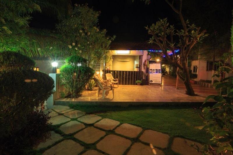 Anandvan Holiday Homes, Wai מראה חיצוני תמונה