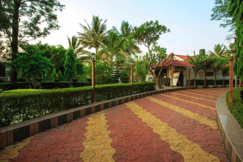 Anandvan Holiday Homes, Wai מראה חיצוני תמונה